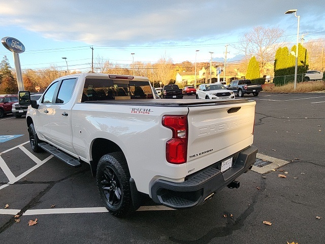 2019 Chevrolet Silverado 1500 LT Trail Boss photo 3