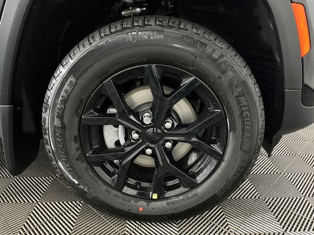 2025 Jeep Grand Cherokee Altitude X photo 5