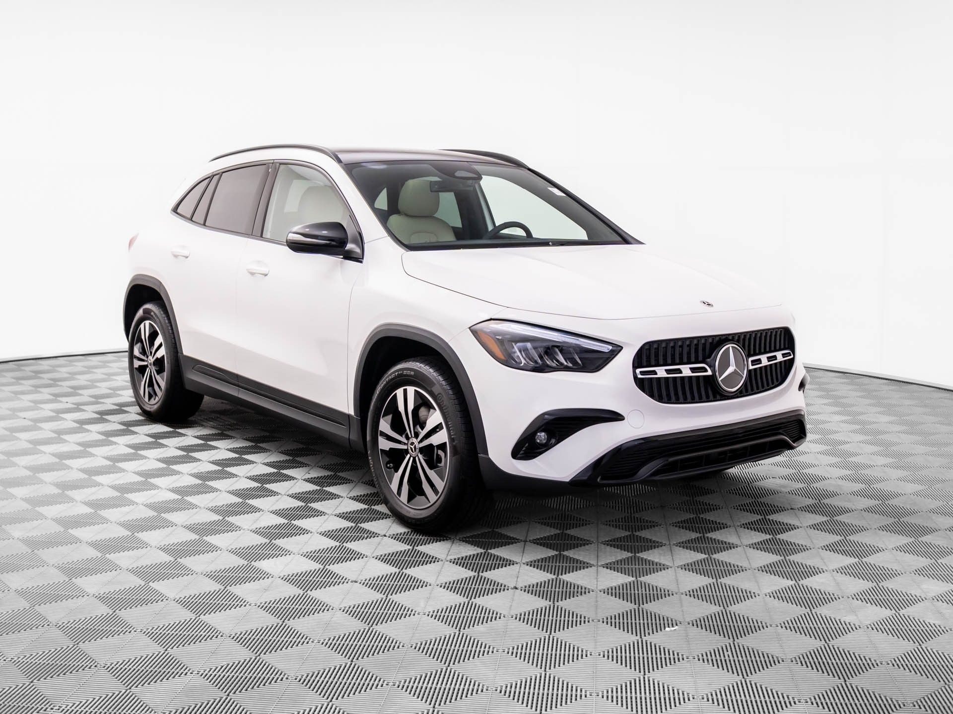 2026 Mercedes Benz GLA 250 4MATIC photo 6