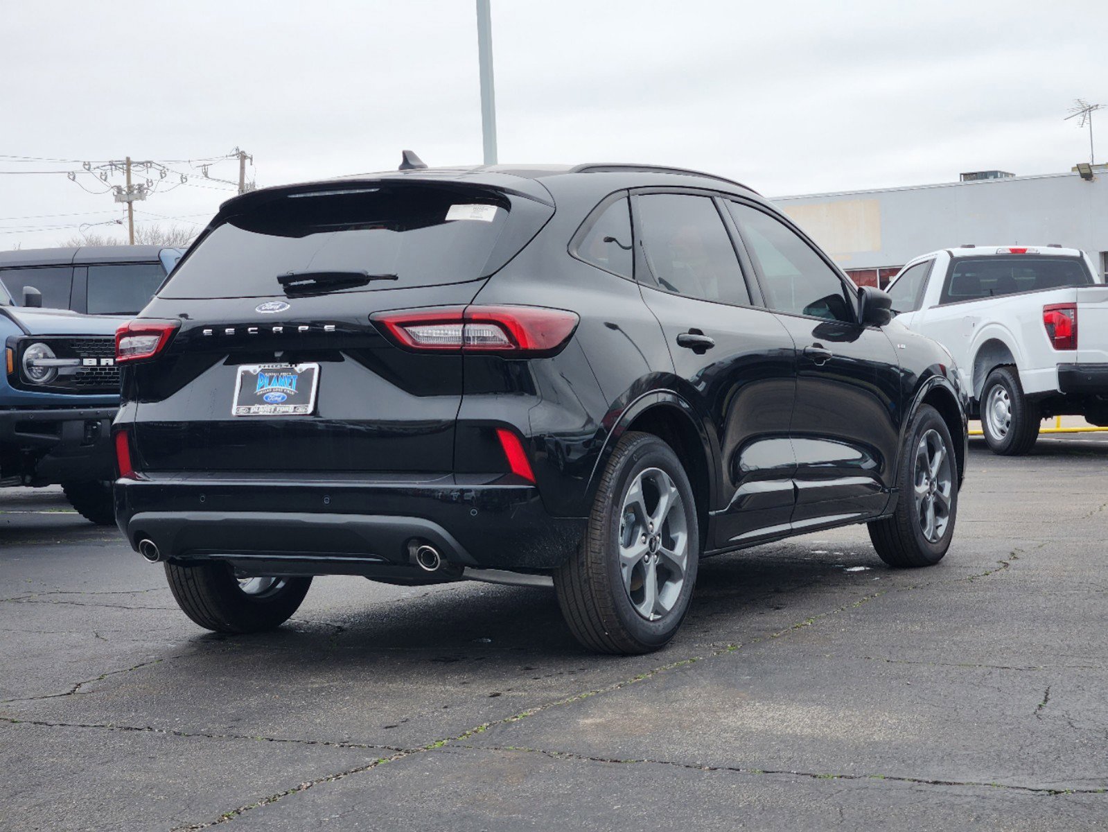 New 2024 Agate Black Metallic Ford ST-Line image 4