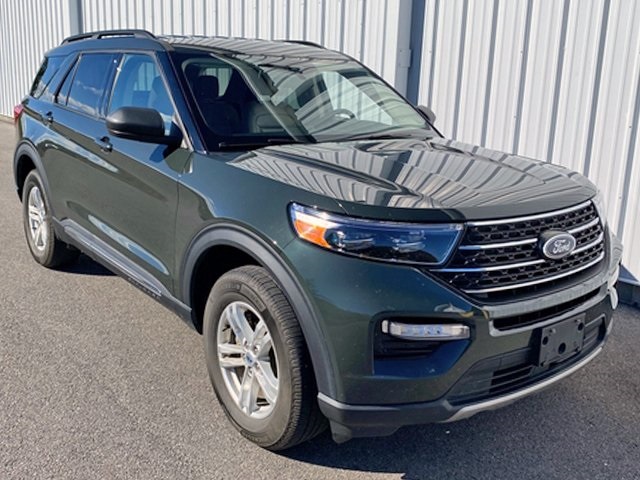 2023 Ford Explorer XLT photo 2