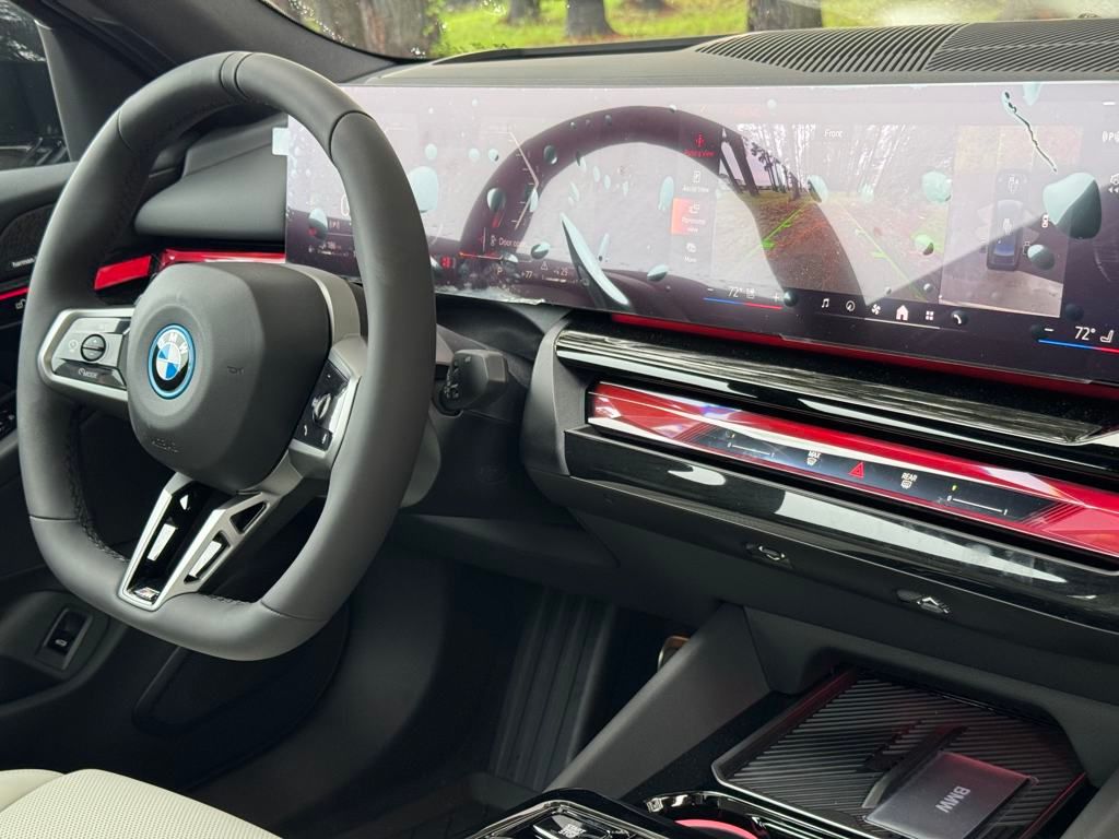 2026 Bmw 550e xDrive photo 19