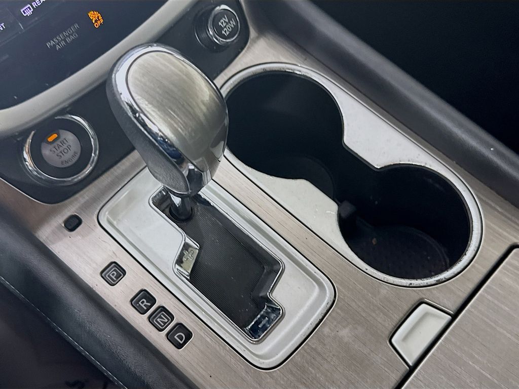 2016 Nissan Murano SV photo 20