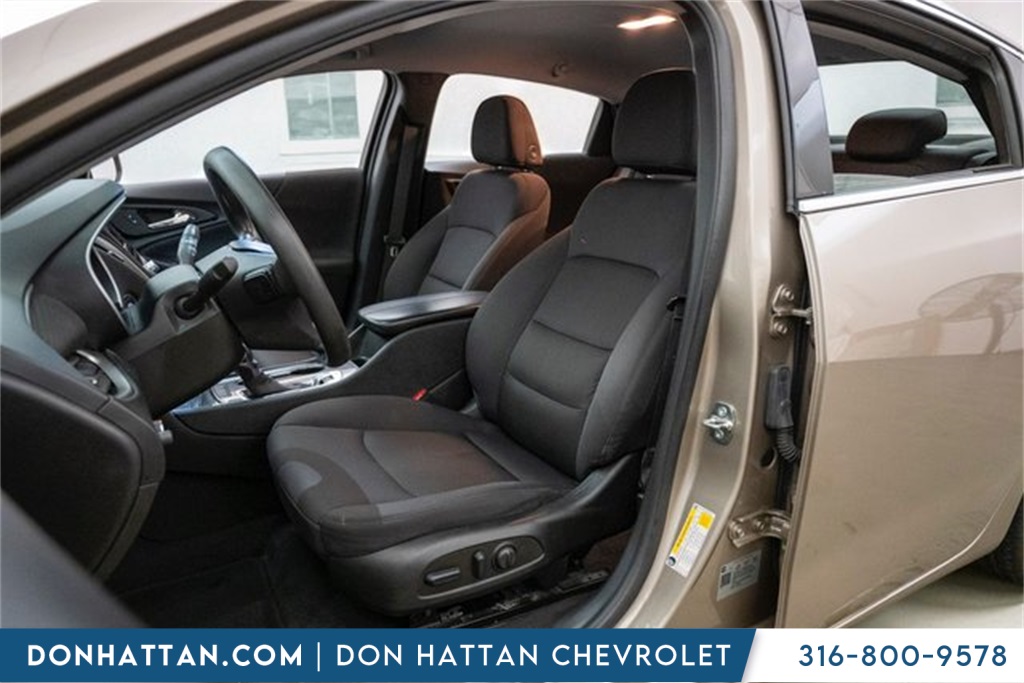 2022 Chevrolet Malibu 1LT photo 3