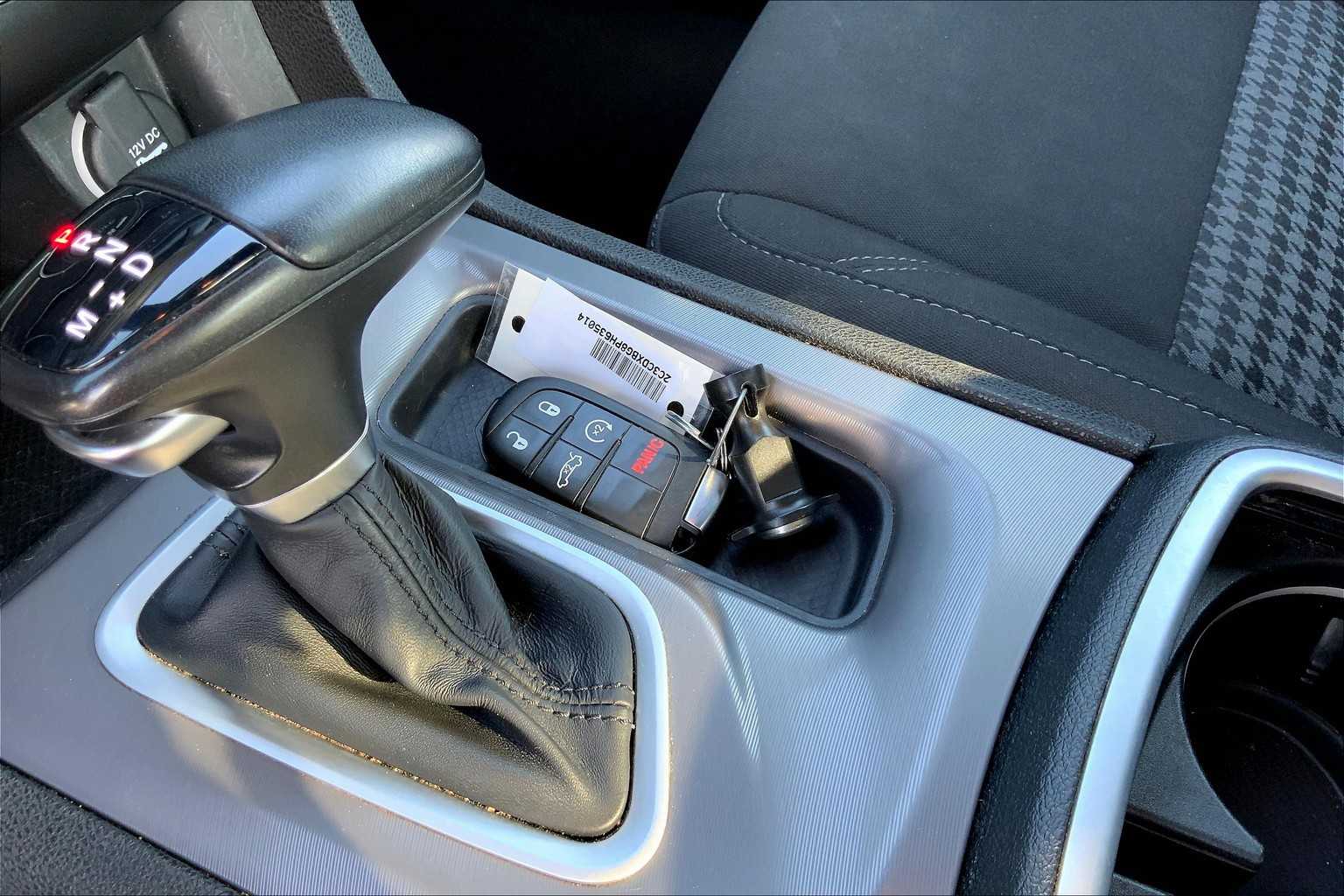 2023 Dodge Charger SXT photo 13
