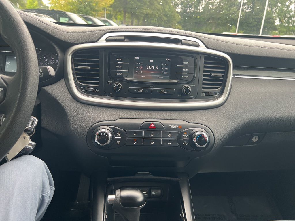 2018 Kia Sorento L photo 11