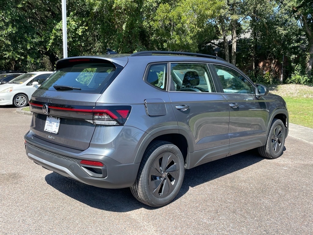 2025 Volkswagen Taos S photo 3