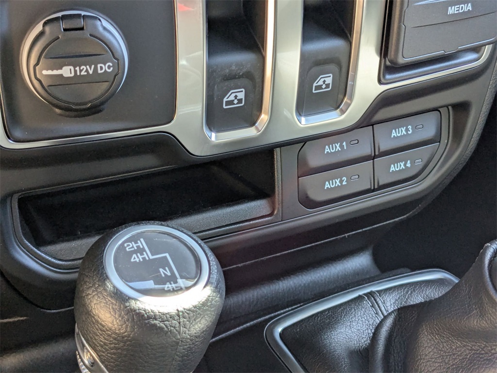 2025 Jeep Wrangler Sport photo 25