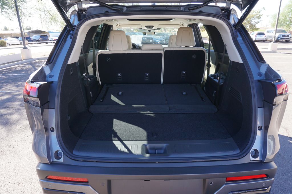 2025 Infiniti QX60 Luxe photo 8