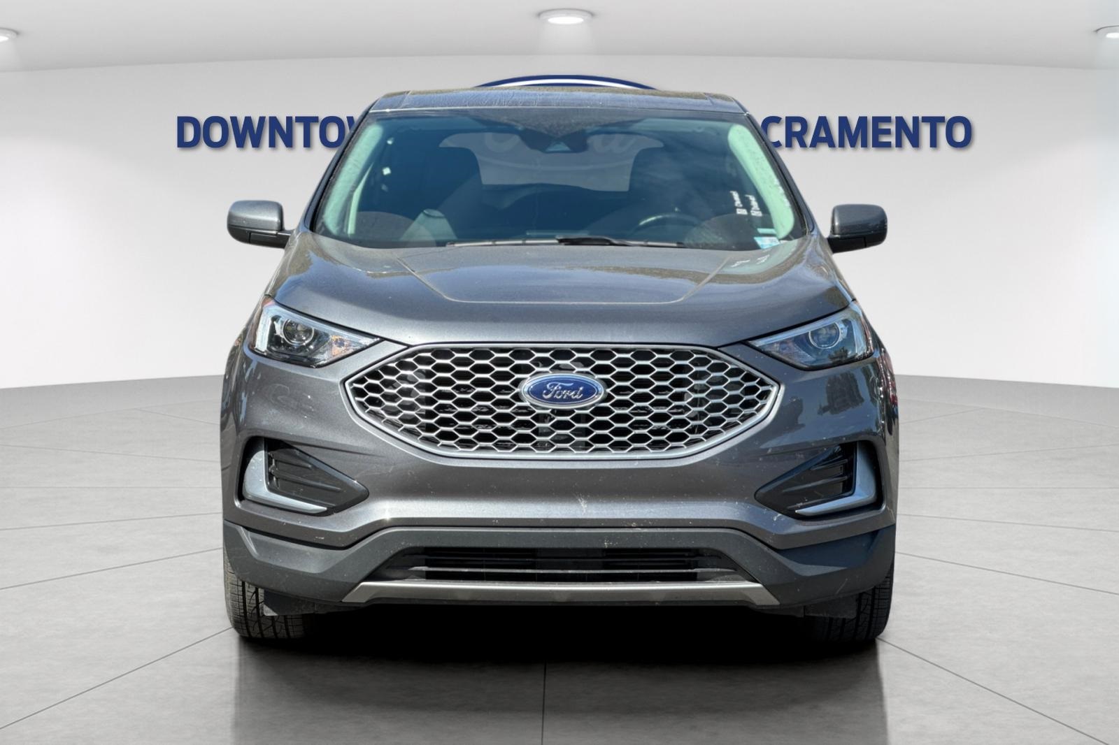 2023 Ford Edge SEL photo 10