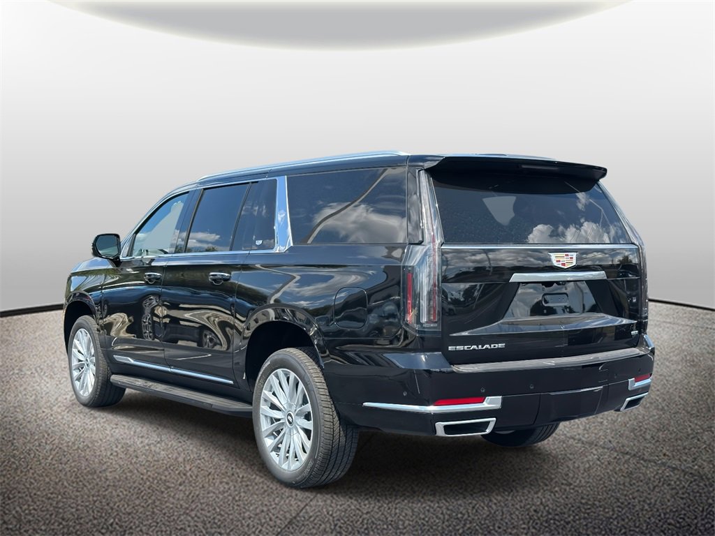 2025 Cadillac Escalade ESV Luxury photo 3