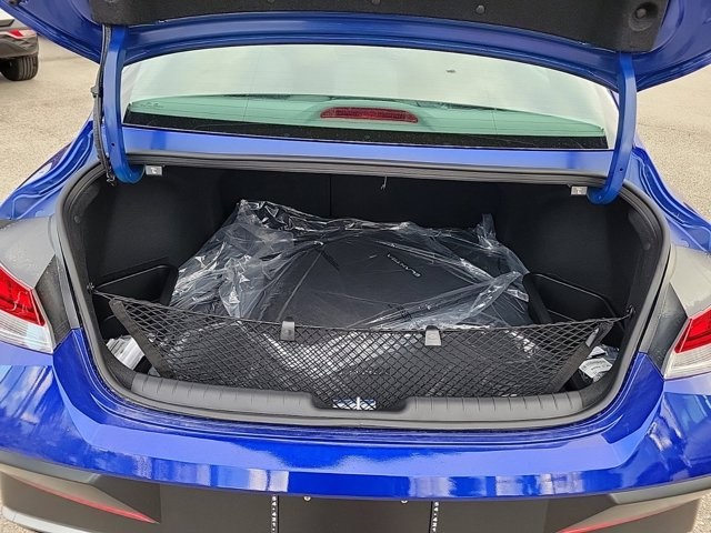 2025 Hyundai Elantra SEL Convenience photo 5