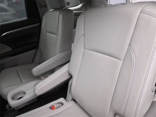 2018 Toyota Highlander Limited photo 4