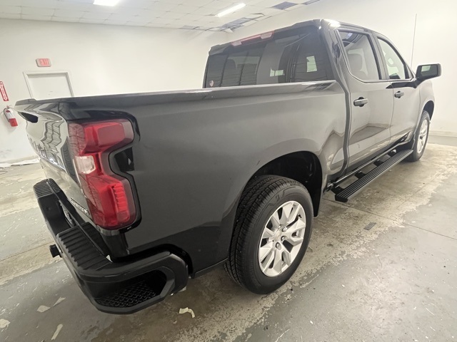 2025 Chevrolet Silverado 1500 Custom photo 11