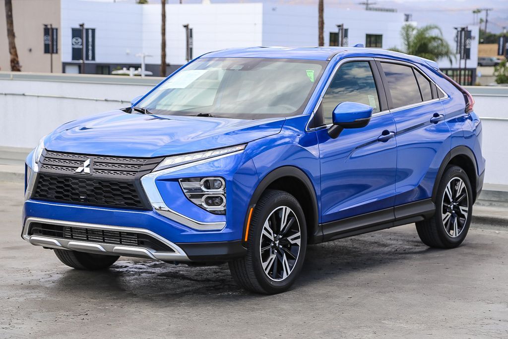 2024 Mitsubishi Eclipse Cross SE photo 3