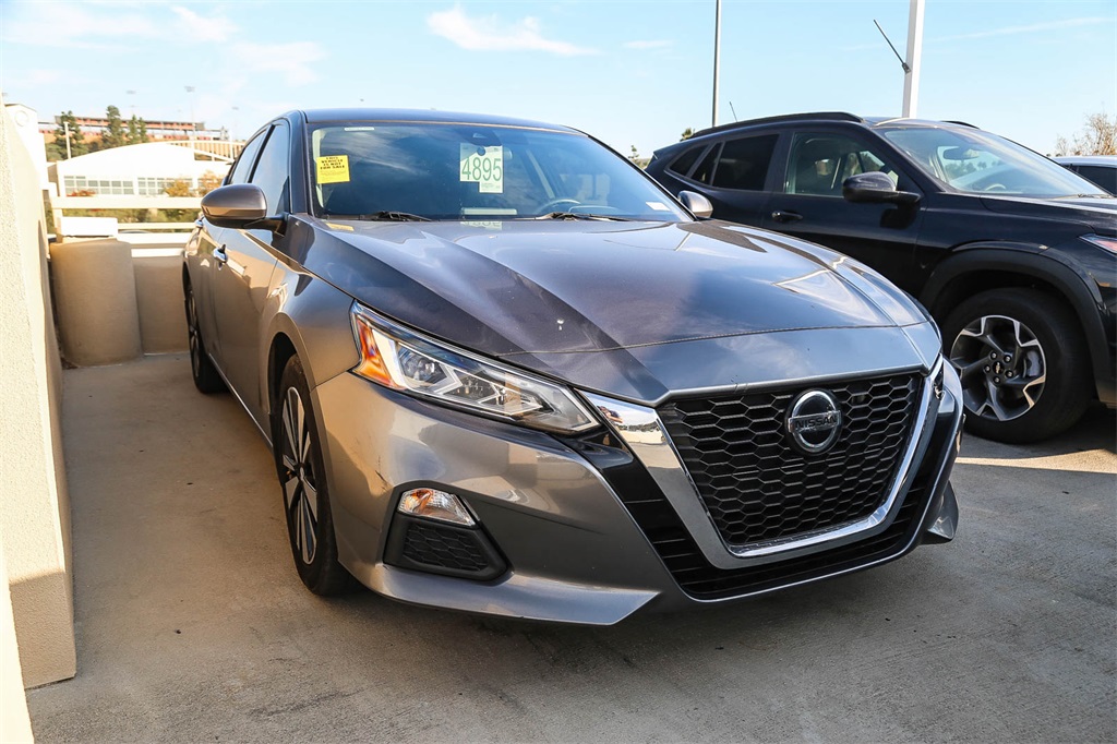 2022 Nissan Altima SV