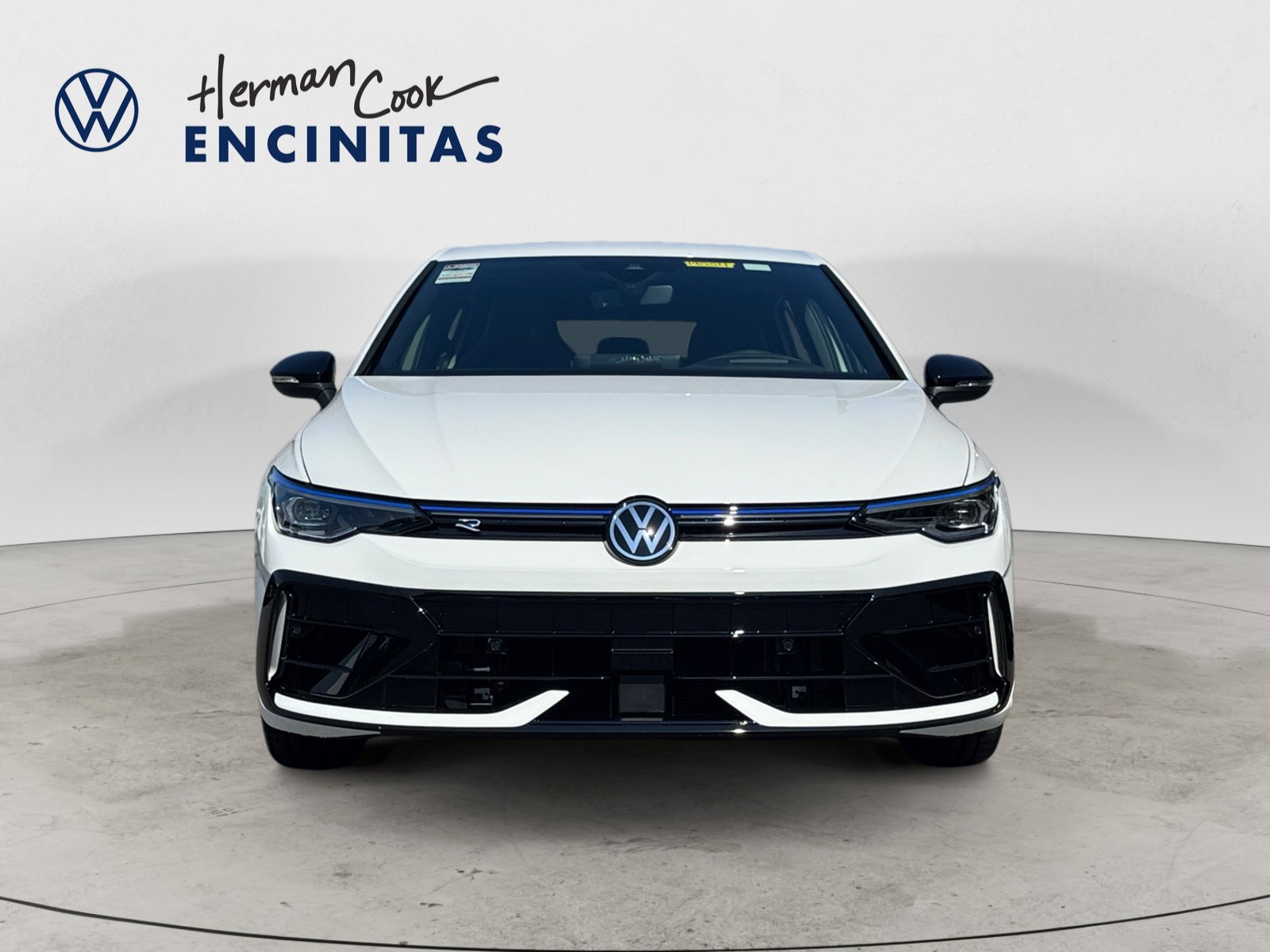 2025 Volkswagen Golf R 2.0 TSI photo 8