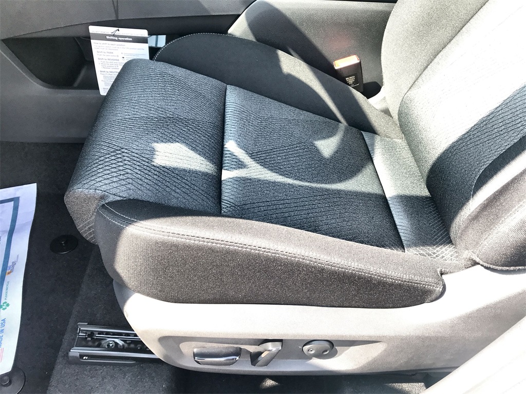 2026 Nissan Rogue SV photo 12