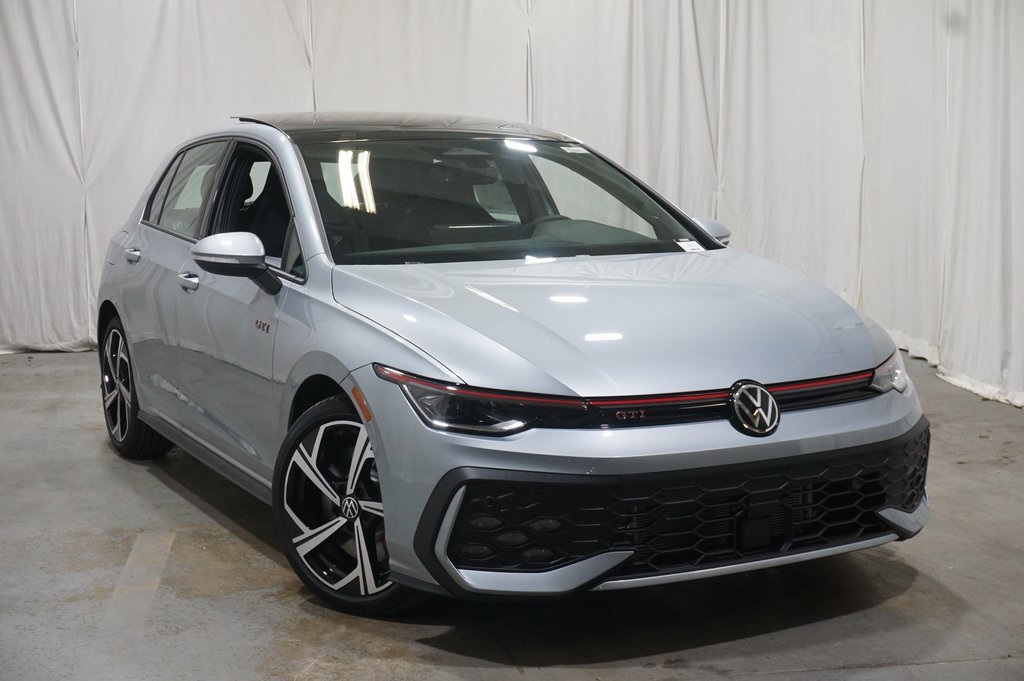 2026 Volkswagen Golf GTI SE photo 2