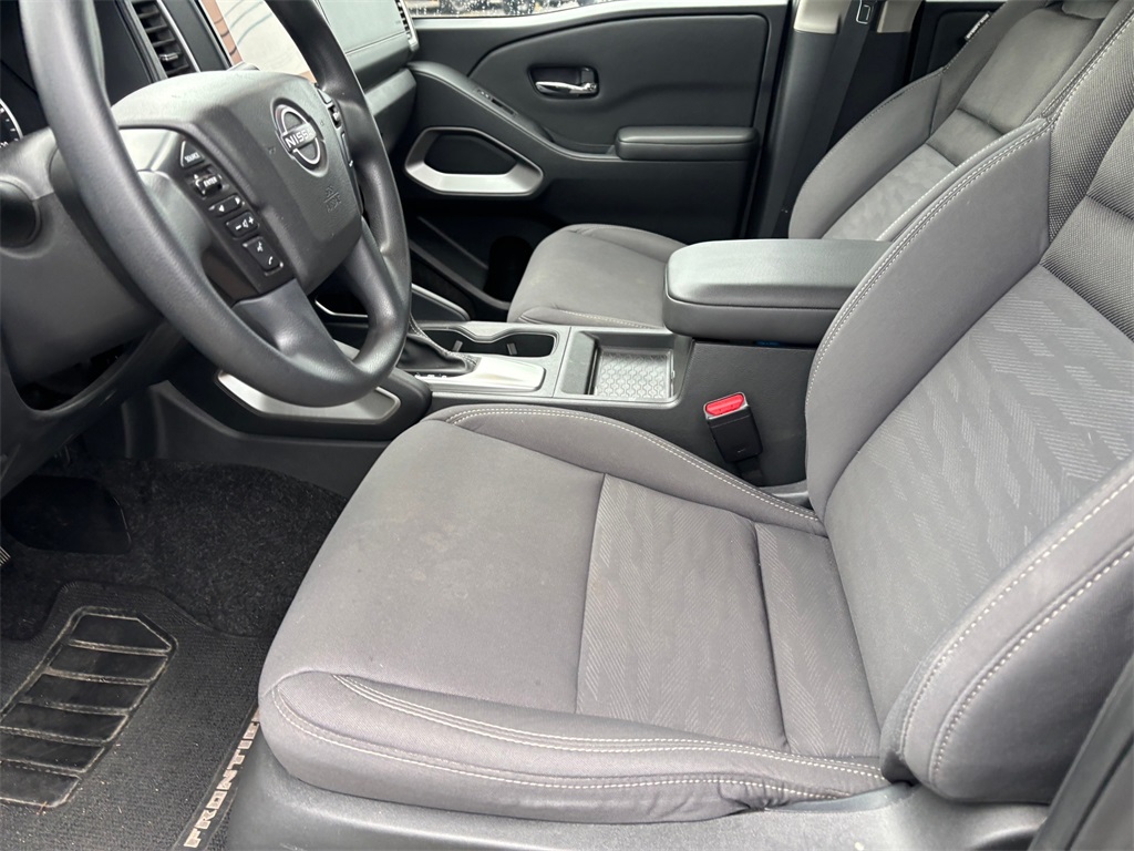 2023 Nissan Frontier SV photo 22