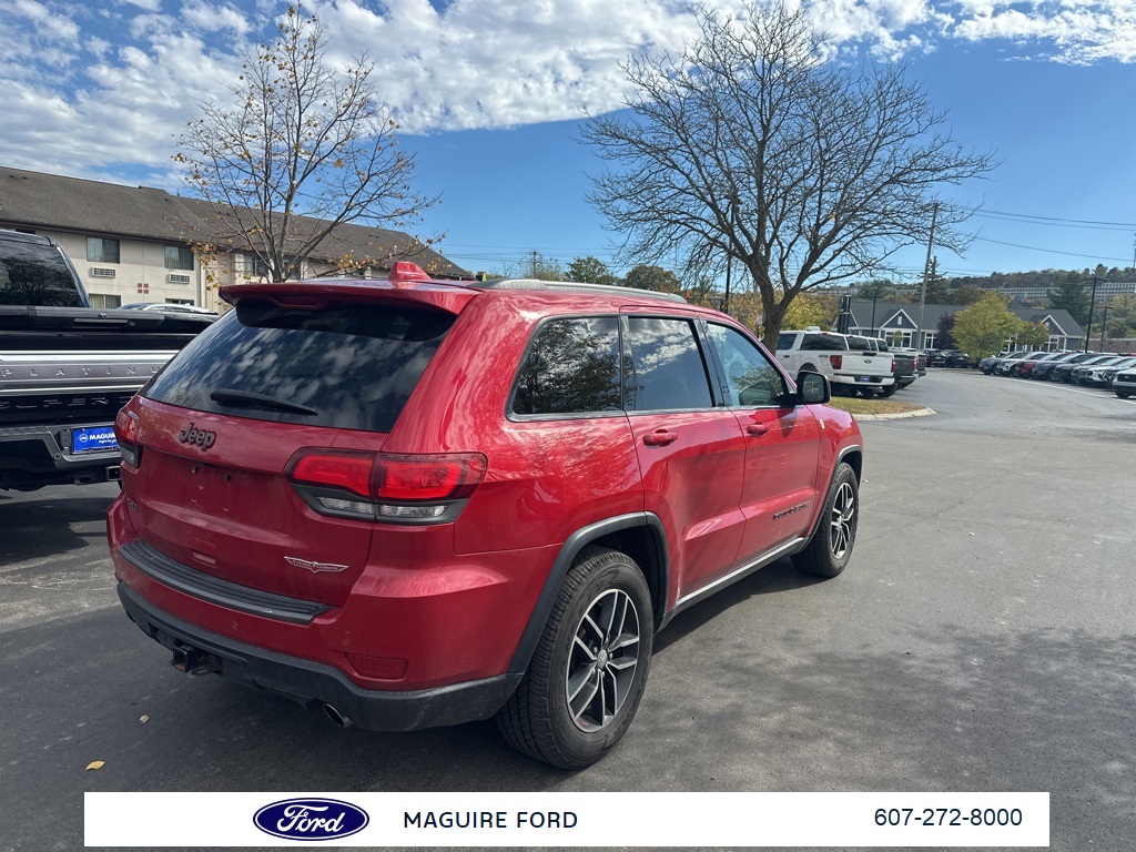 2018 Jeep Grand Cherokee Trailhawk photo 3