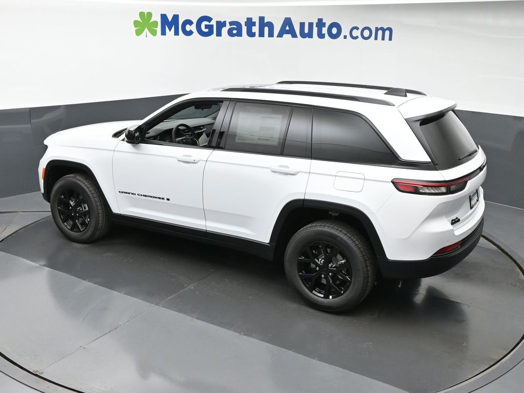 2025 Jeep Grand Cherokee Altitude photo 20