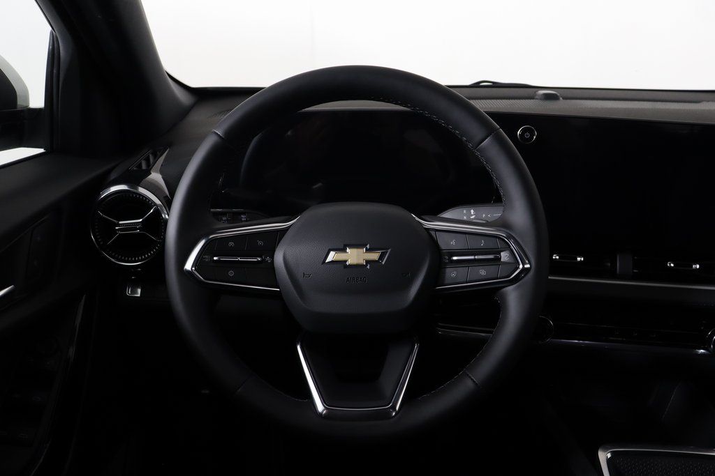 2026 Chevrolet Equinox LT photo 16
