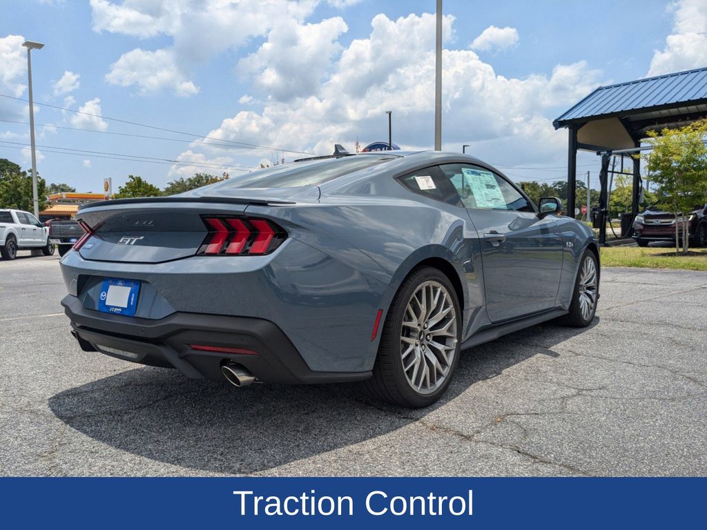 2025 Ford Mustang GT Premium photo 4