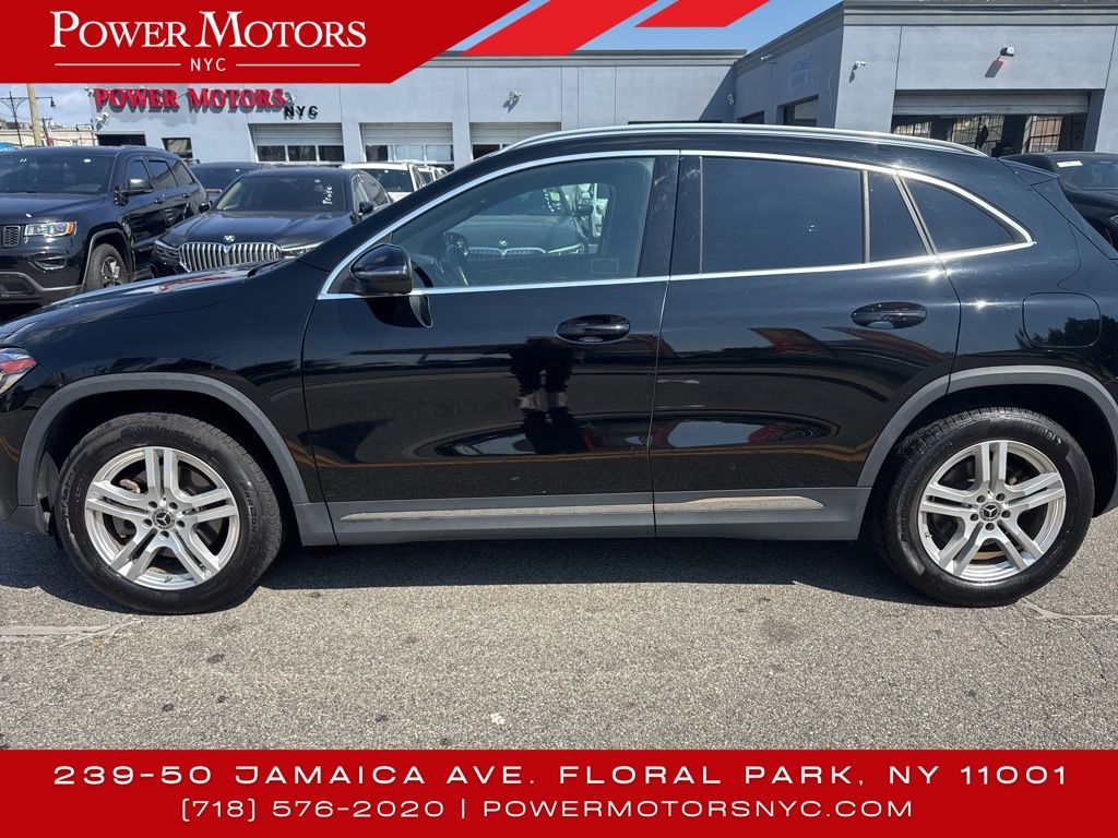 2023 Mercedes Benz GLA 250 photo 2