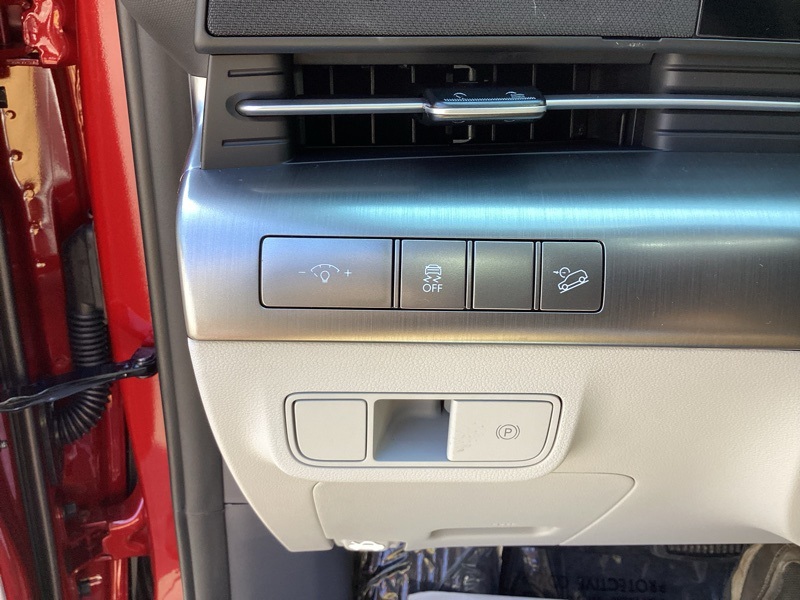 2025 Hyundai Kona SEL photo 29