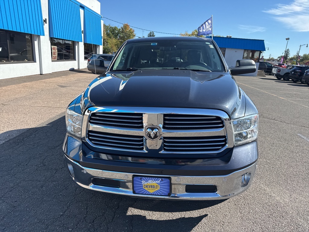 2019 Ram 1500 Classic SLT photo 3