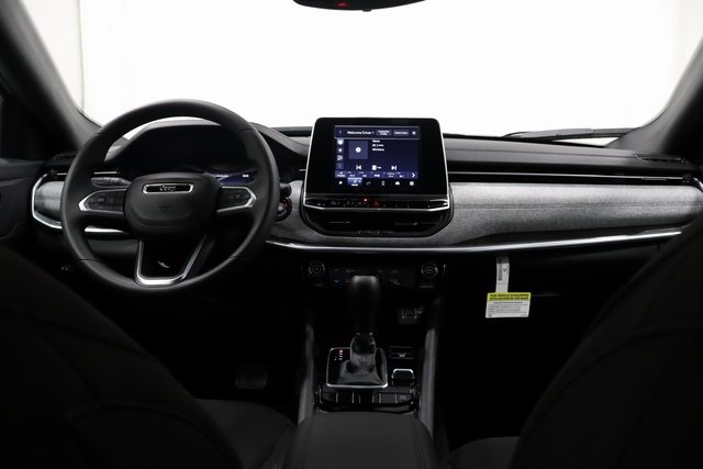 2025 Jeep Compass Sport photo 12
