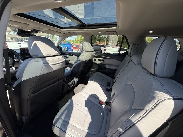 2023 Honda Pilot Elite photo 24