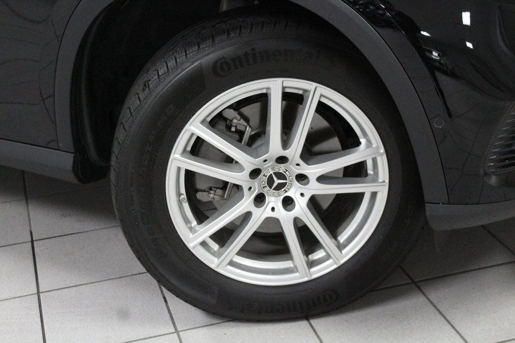 2023 Mercedes Benz GLC 300 4MATIC photo 3