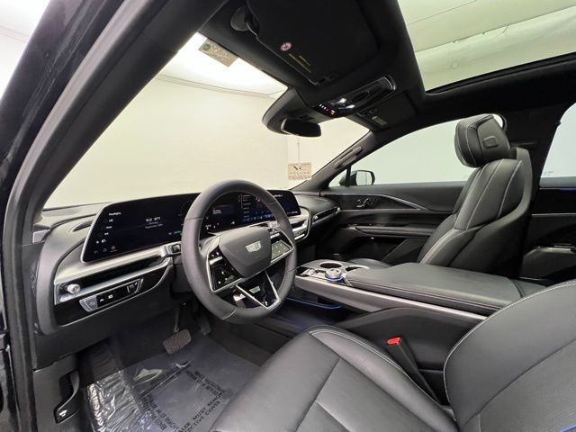 2024 Cadillac Lyriq Sport photo 9