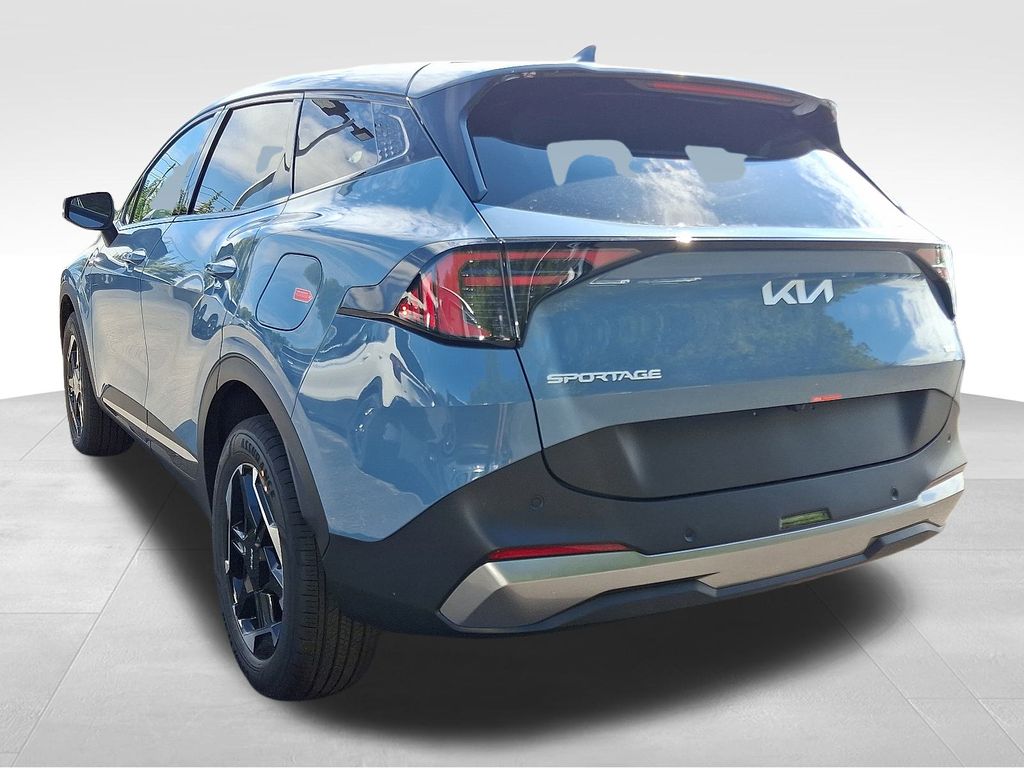 2026 Kia Sportage Hybrid S photo 2