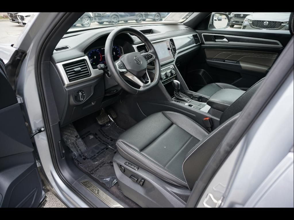 2021 Volkswagen Atlas Cross Sport V6 SEL photo 11