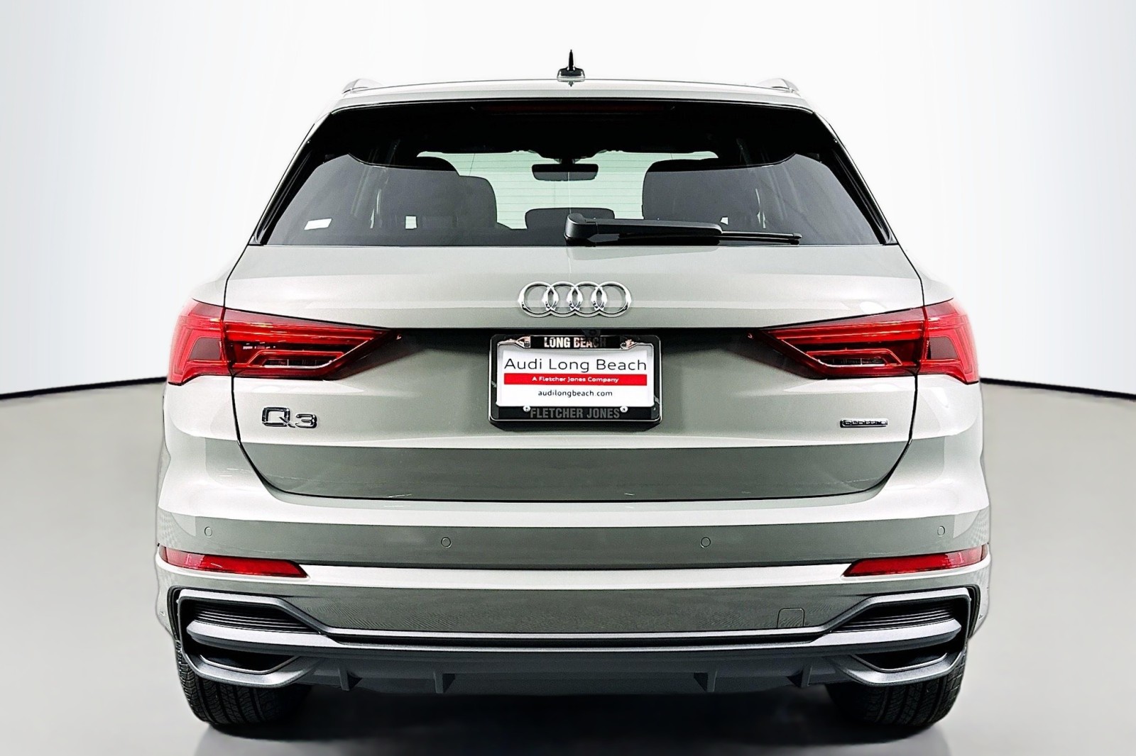 2025 Audi Q3 S line Premium photo 3