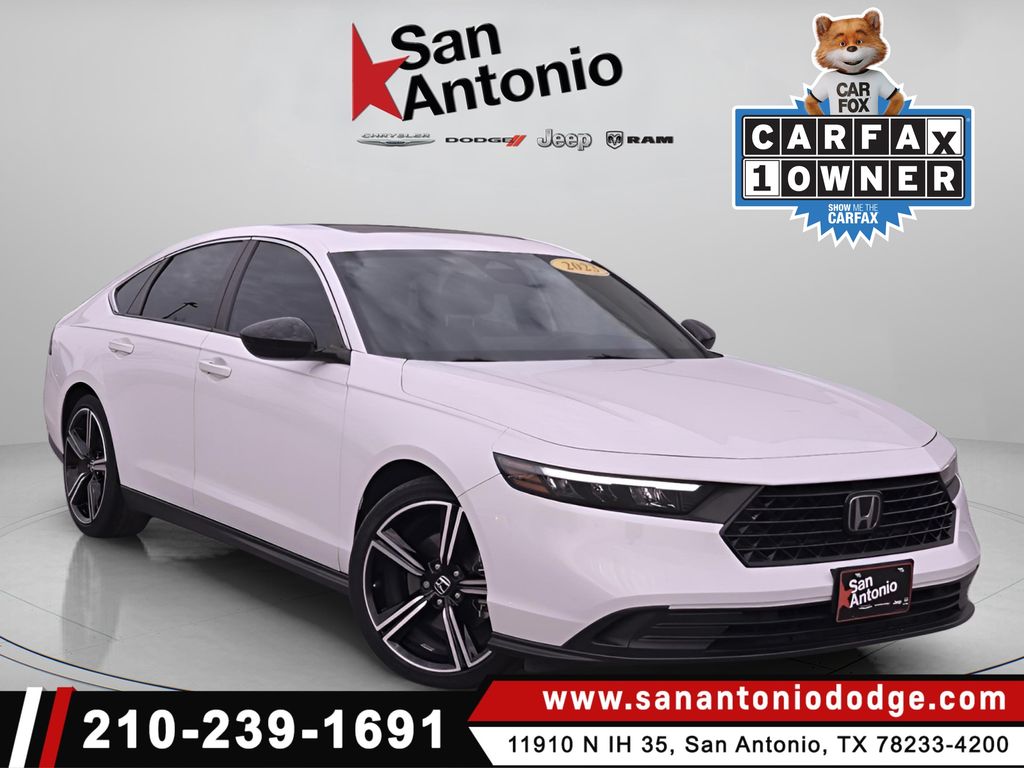 2023 Honda Accord Sport's photo