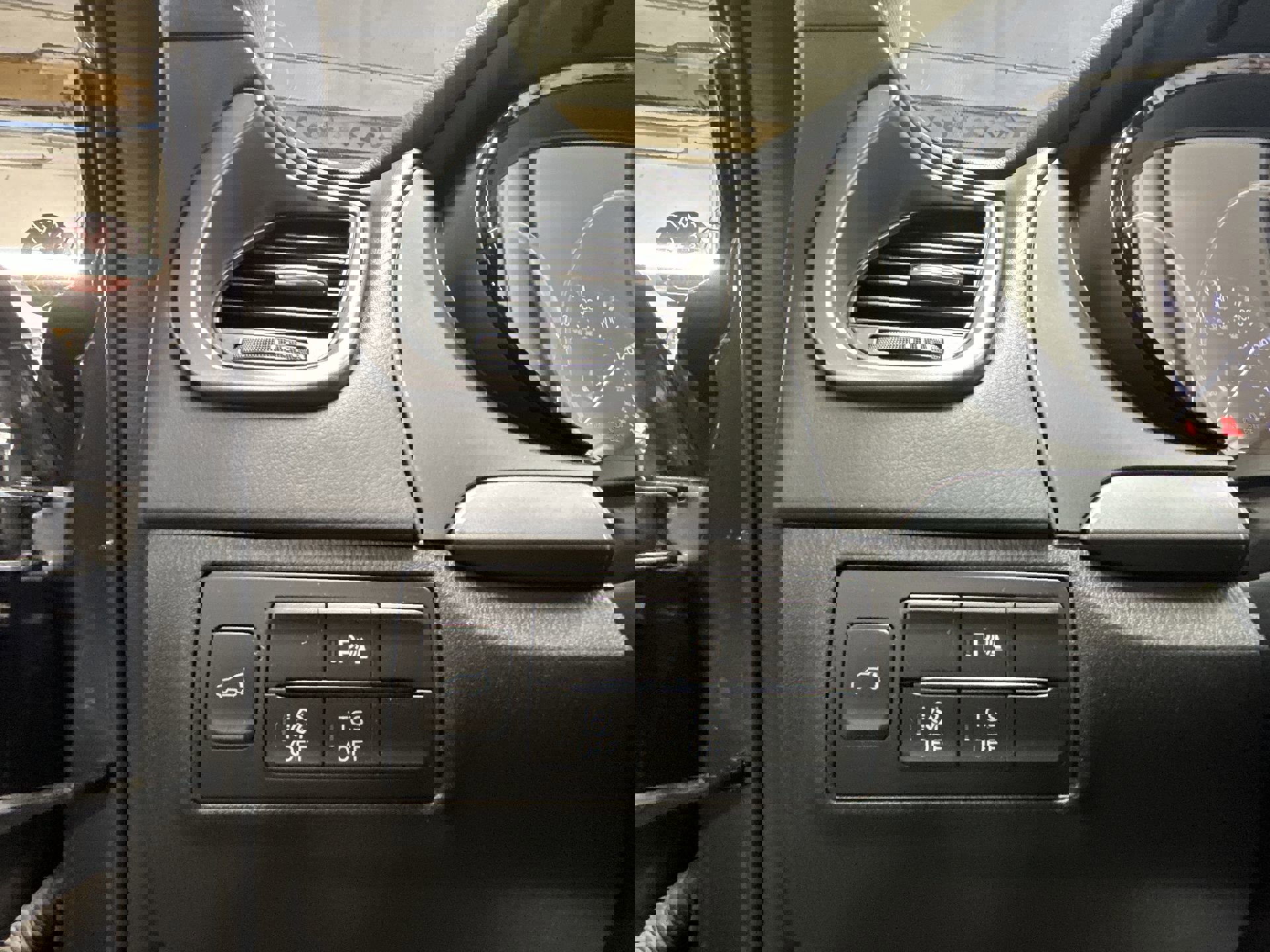 2019 Mazda CX-9 Touring photo 18