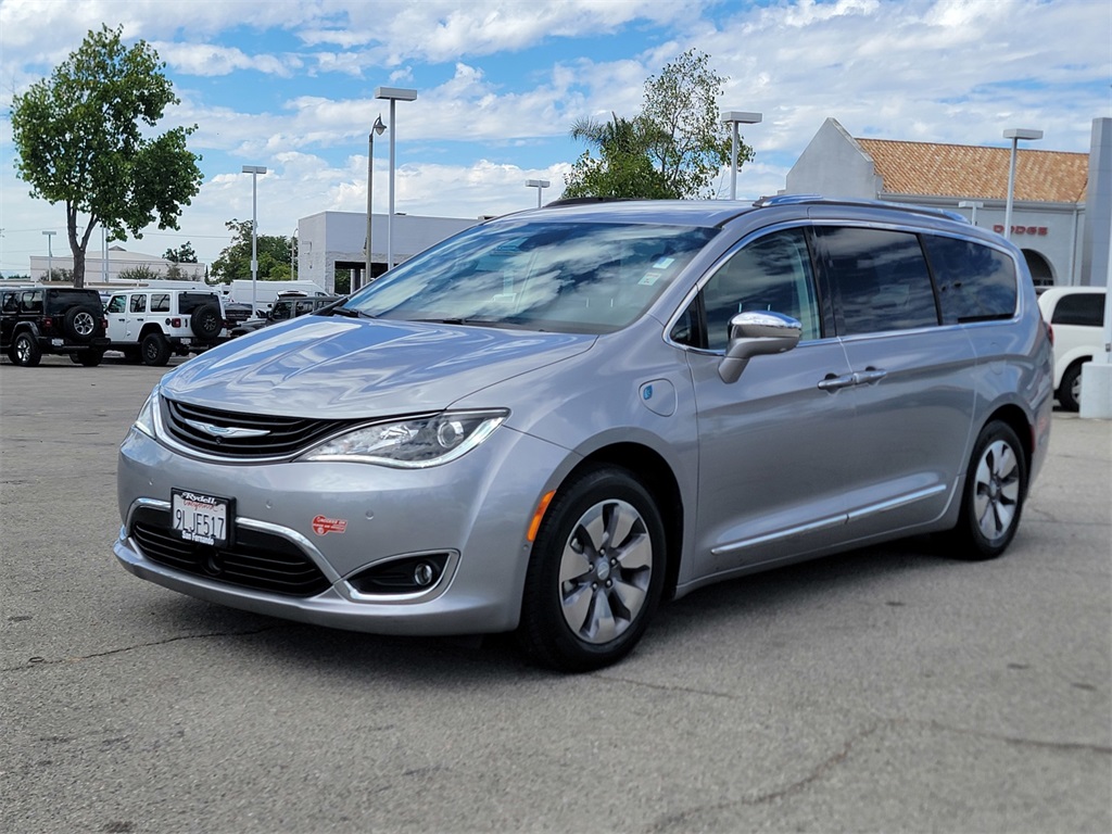 2018 Chrysler Pacifica Hybrid Limited photo 10