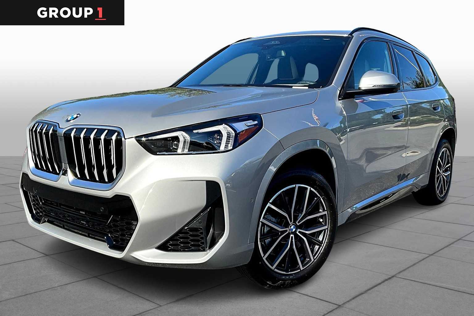 2026 BMW X1 28i's photo