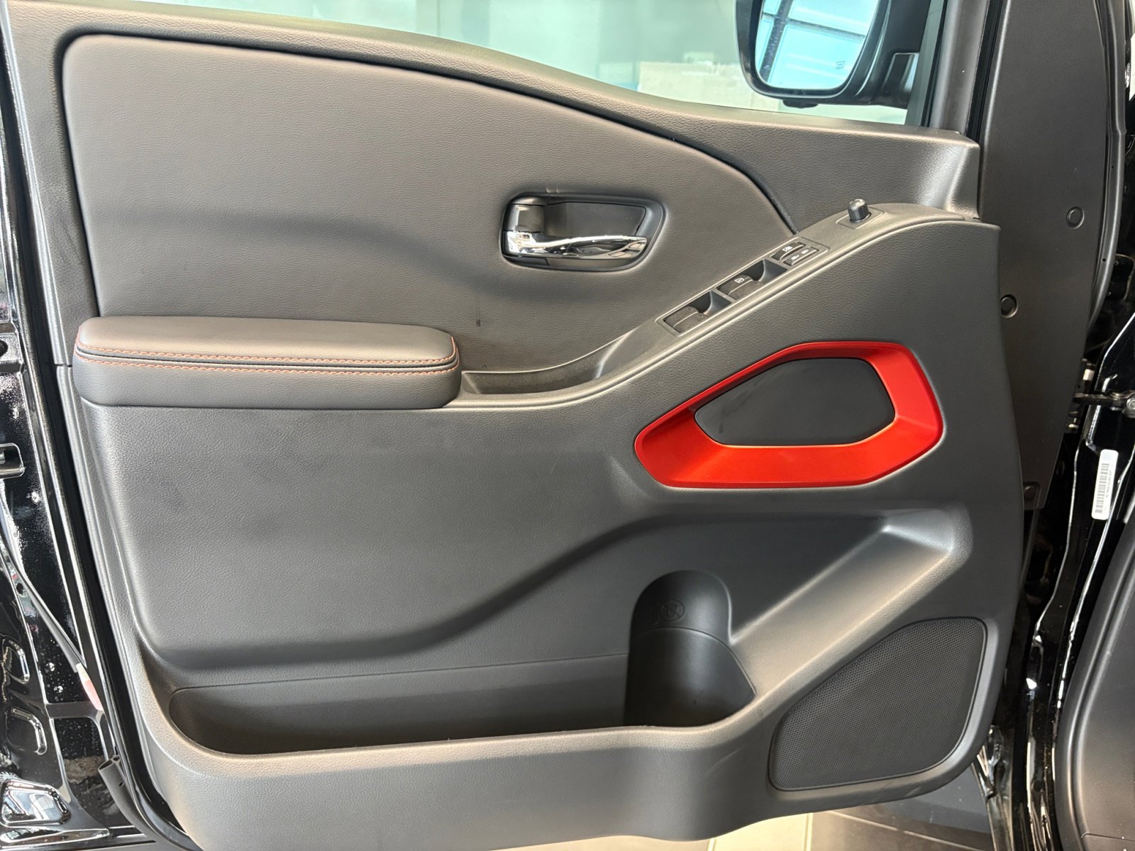 2025 Nissan Frontier PRO-X photo 23