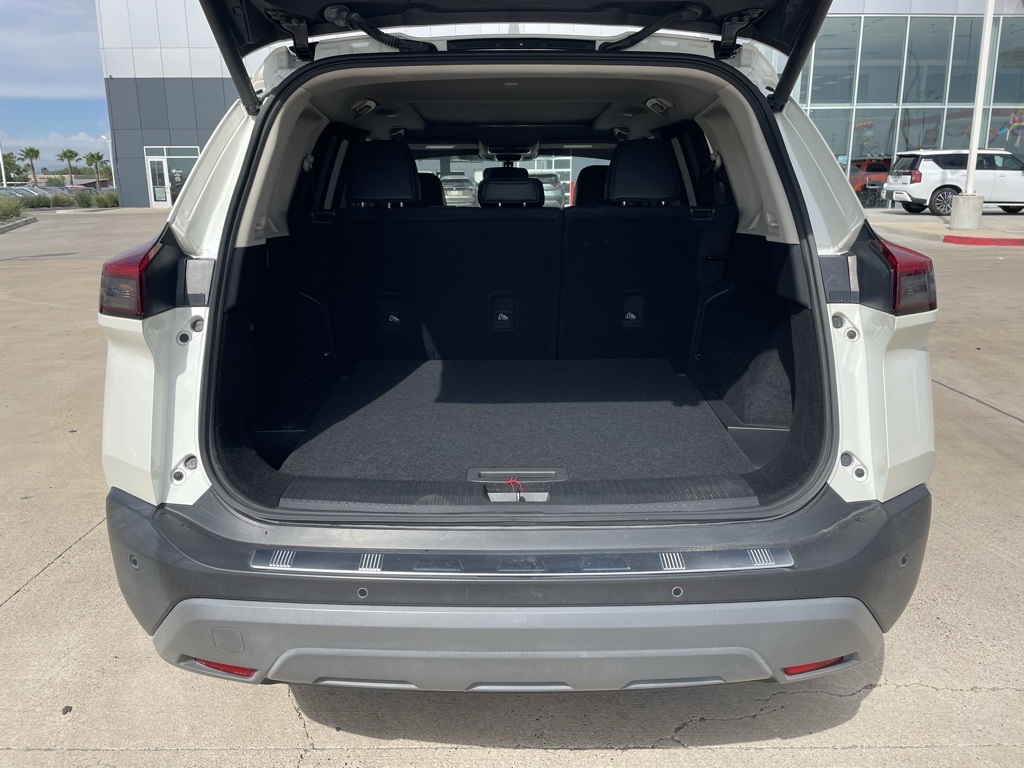 2023 Nissan Rogue SV photo 5