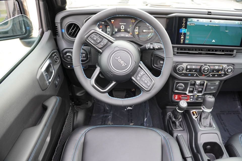 2024 Jeep Wrangler Rubicon 4xe photo 19