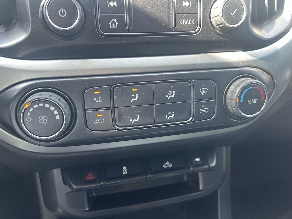 2021 Chevrolet Colorado LT photo 19