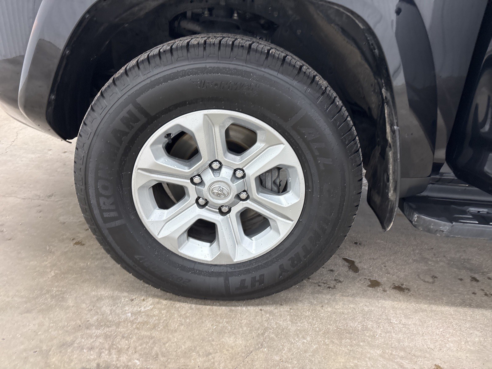 2024 Toyota 4Runner SR5 photo 28