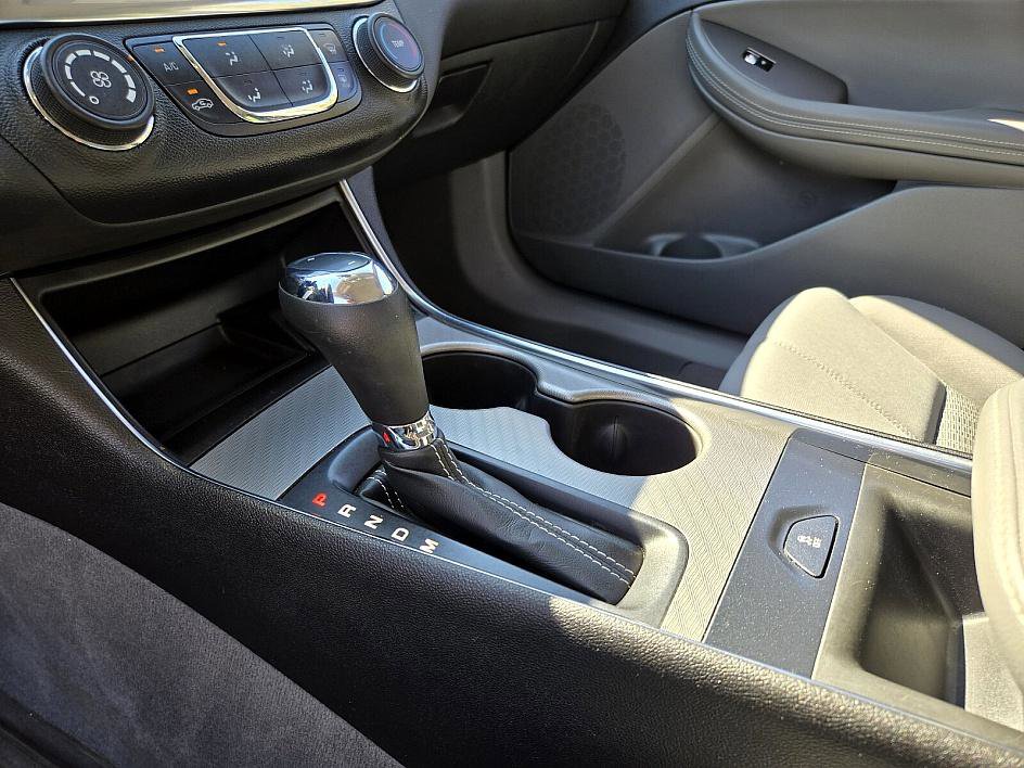 2016 Chevrolet Impala LS photo 15