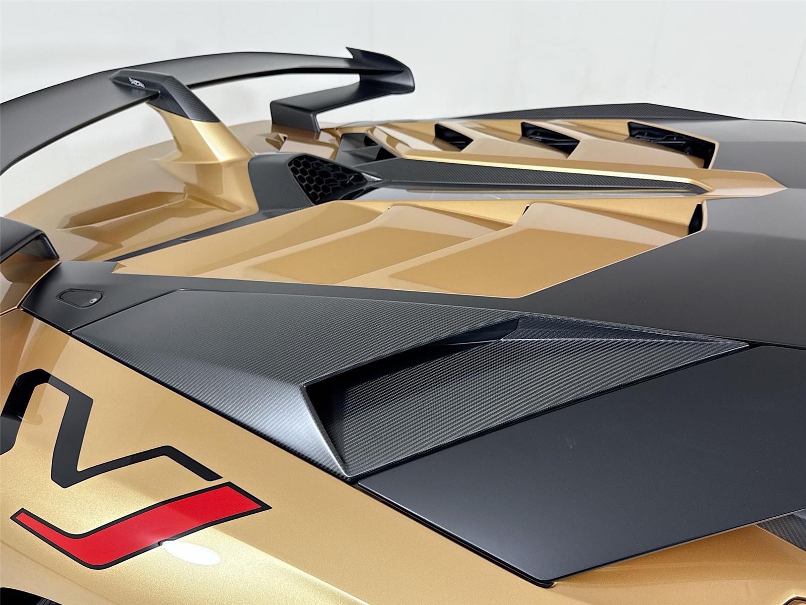 2019 Lamborghini Aventador SVJ photo 29