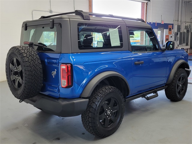 2022 Ford Bronco Base photo 3